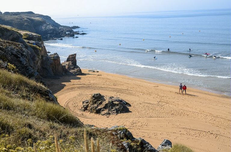 CloharsCarnoët Alle Strände und Sehenswürdigkeiten